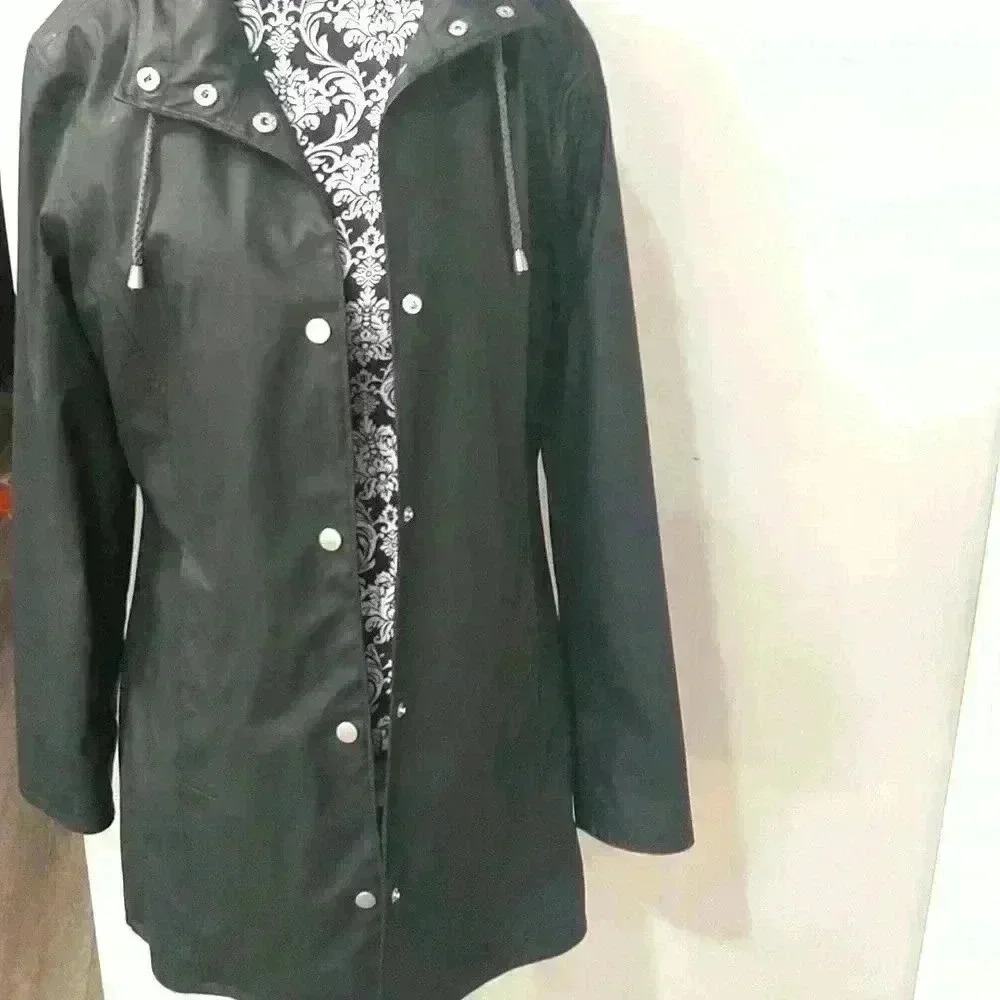 Moose knuckles rain jacket
